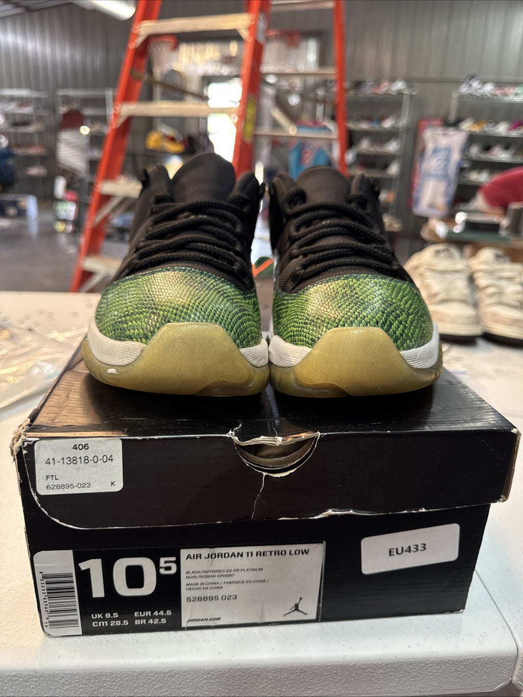 Size 10.5 - Jordan 11 Retro Low Snake 2014 | Replacement Box