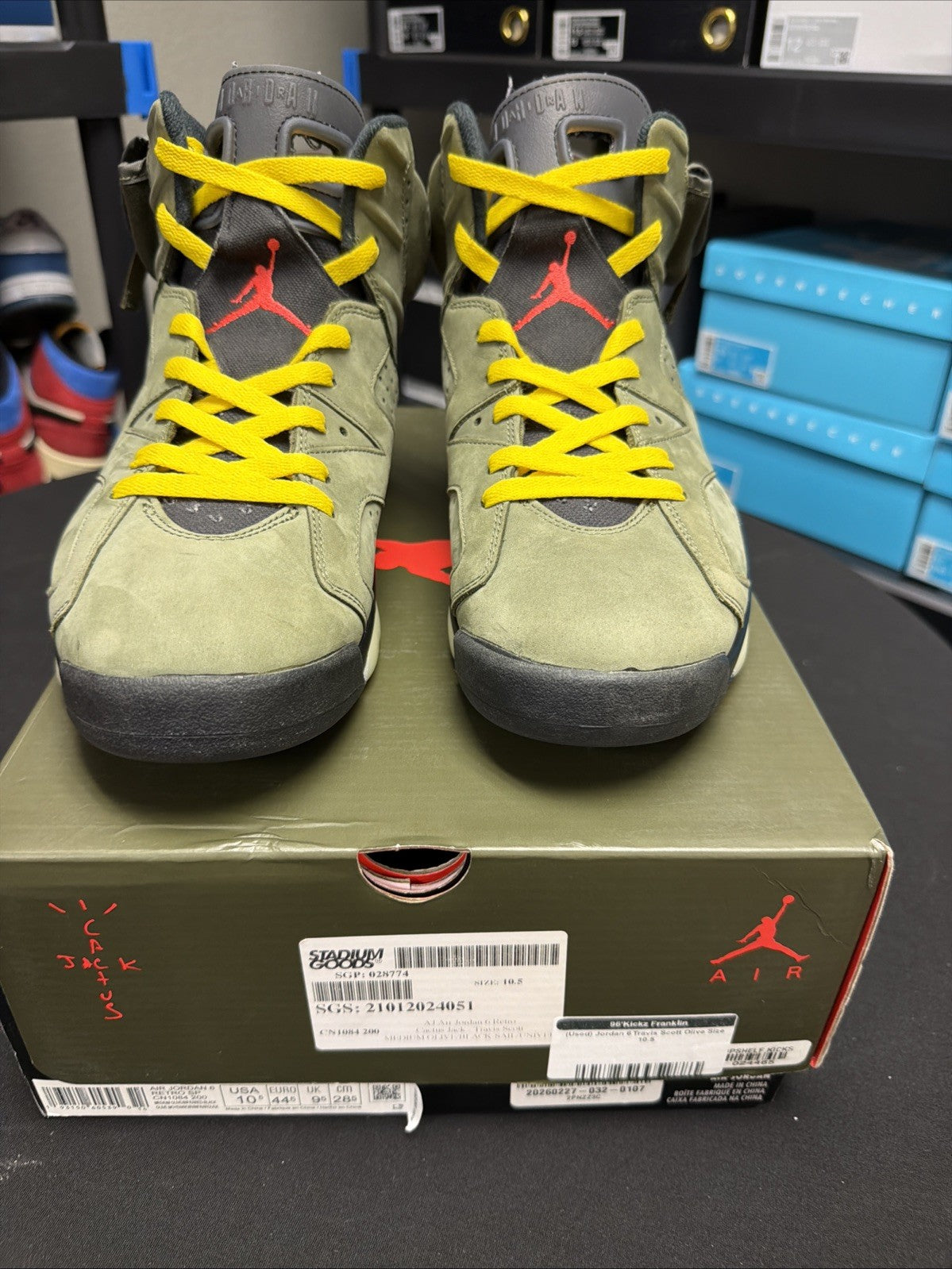 Size 10.5 - Travis Scott x Jordan 6 Retro Olive