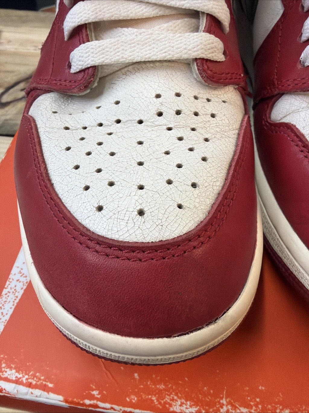 Size 9.5 - Jordan 1 Retro High OG Chicago Lost & Found 2022 w/ Box