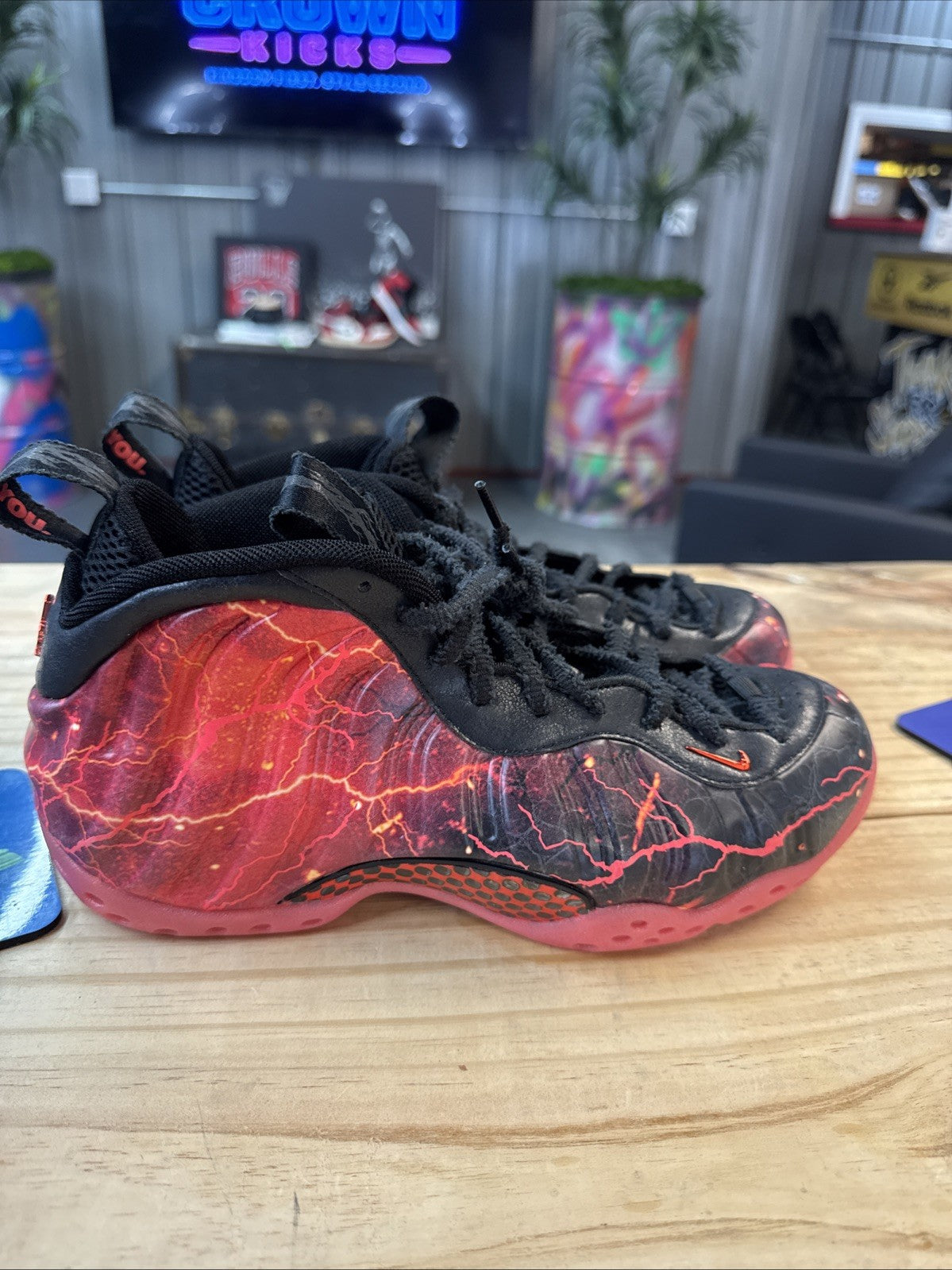 SIZE 7.5 - AIR FOAMPOSITE ONE STRANGER THINGS | TOPLESS OG BOX