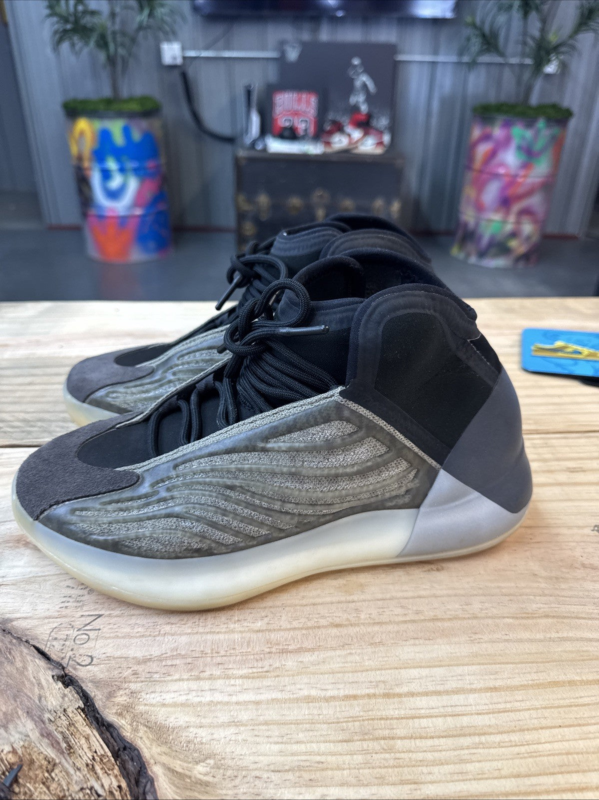 size 9.5 - Adidas Yeezy Quantum Barium | NOBOX