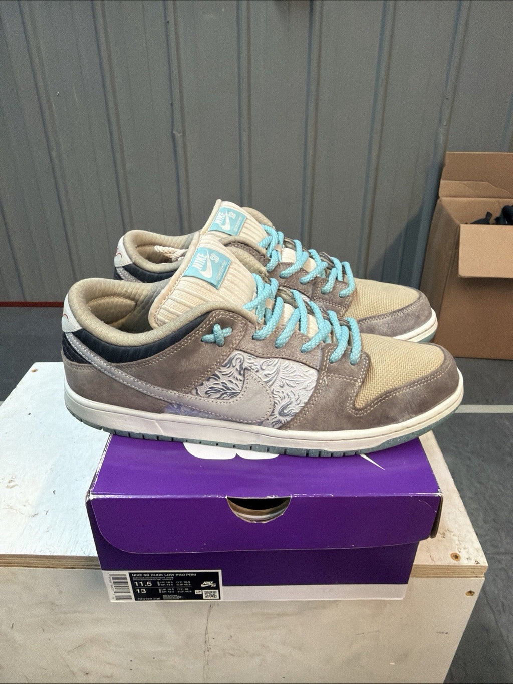 Nike SB Dunk Low Big Money Savings Skateboarding Shoes - Men's Size 11.5