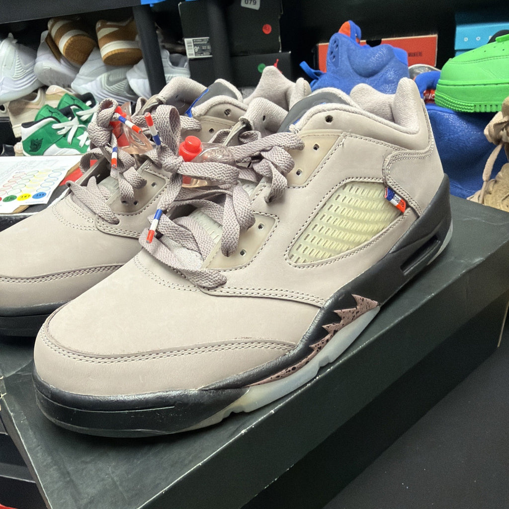 Size 9 - Paris Saint-Germain x Air Jordan 5 Retro Low Paname - New