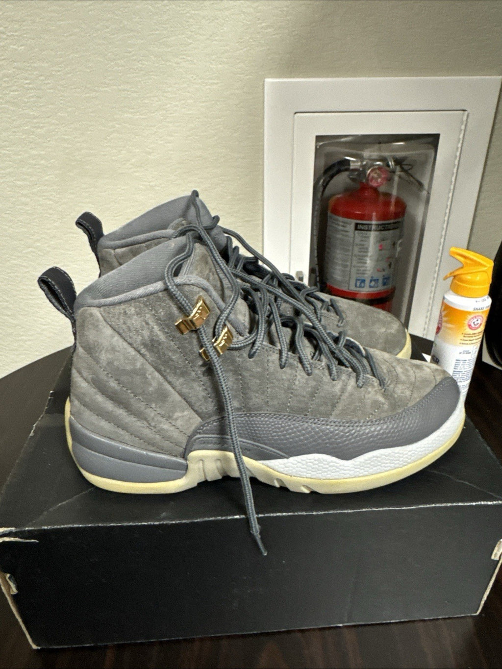 Nike Air Jordan 12 Retro Dark Grey Suede 2017 Size 6y GS