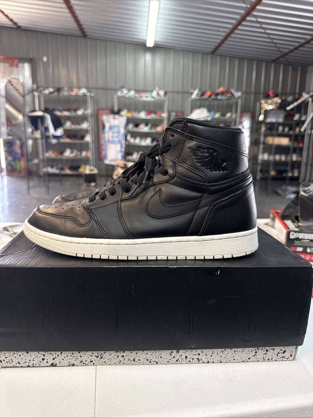 Size 11 - Jordan Retro 1 High Cyber Monday | Replacement Box