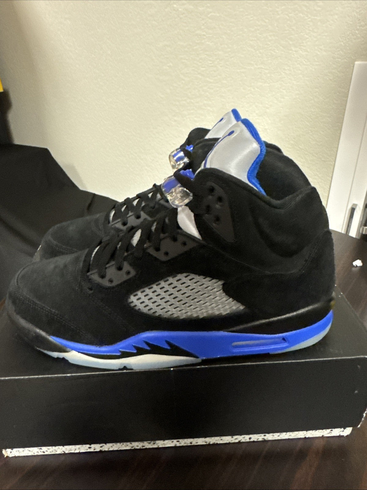 Size 12 M - Air Jordan 5 Retro “Racer Blue” Black/Blue  |   WORN ONCE