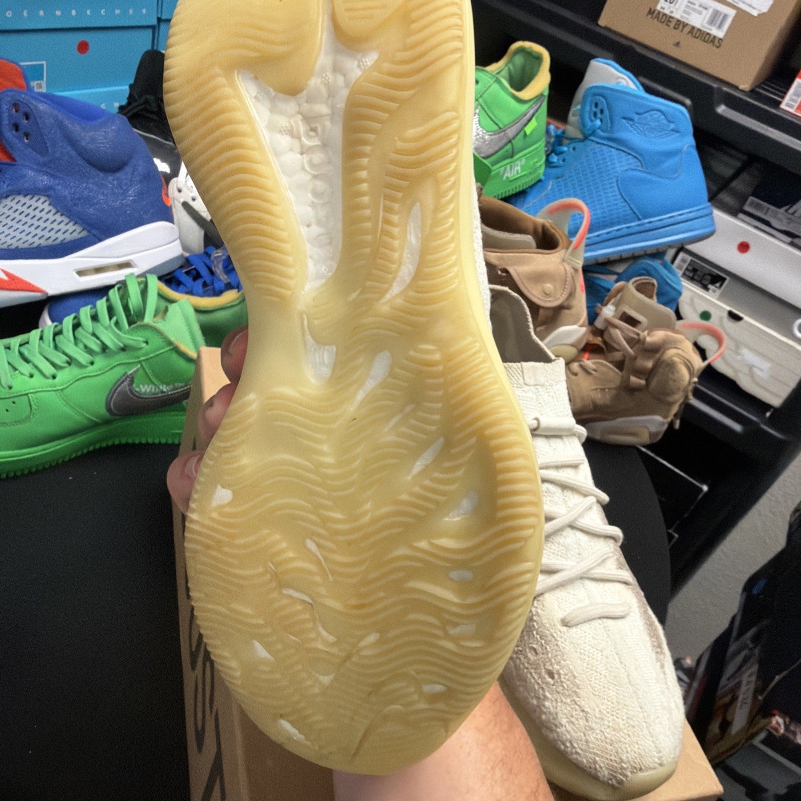 Size 9 - adidas Yeezy Boost 380 Calcite Glow (227)