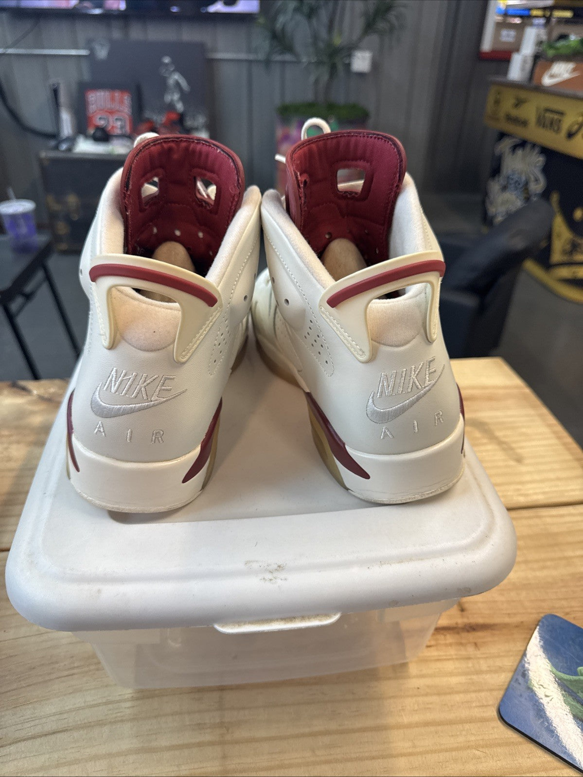 Size 9 - Air Jordan 6 Retro 2015 Maroon | Replacement Box