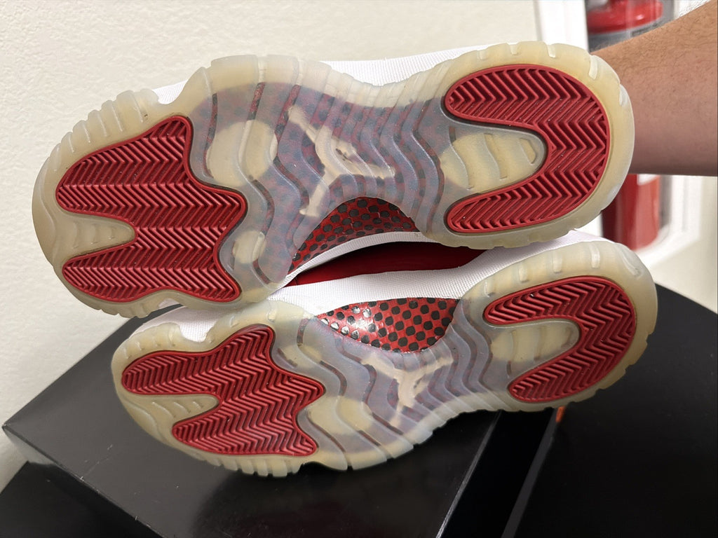 Air Jordan 11 Cherry Retro CT8012-116 Mens 9.5
