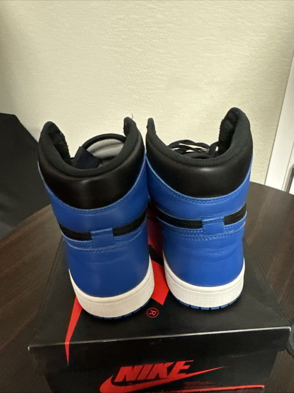 Air Jordan 1 Royal 2017 Retro High OG Size 12