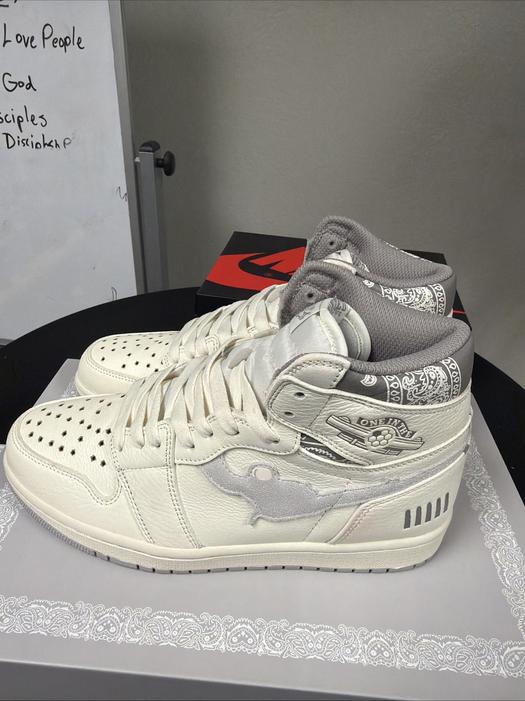 Fugazi One In The Chamber 1 Gunmetal Grey - Size 8