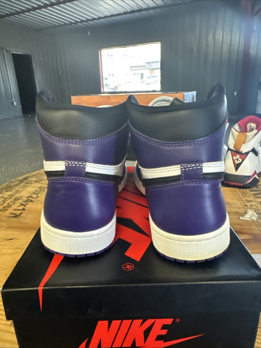 Size 9.5 - AIR JORDAN 1 RETRO HIGH OG | Worn Once