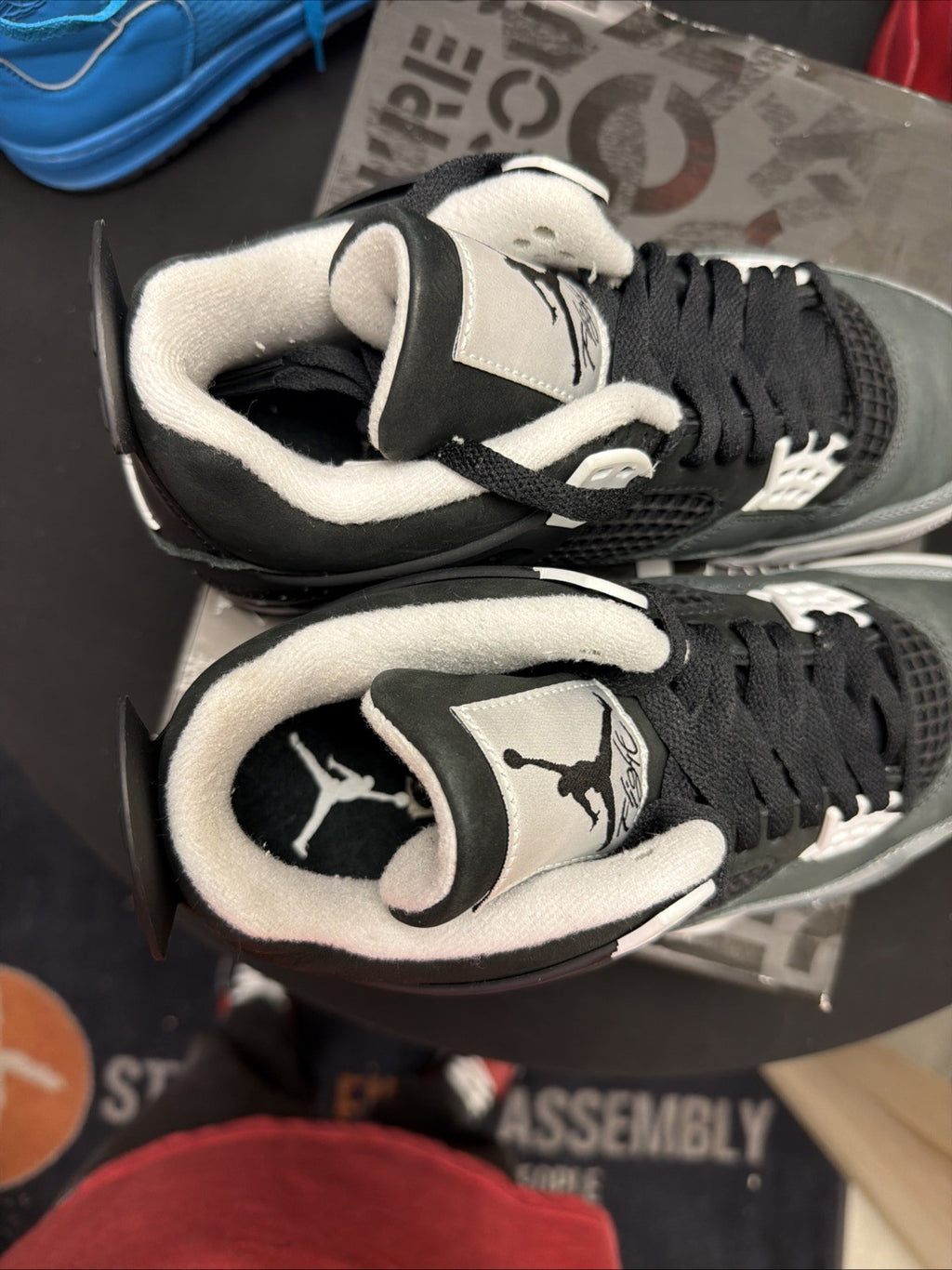 Size 9 - Air Jordan 4 Retro 2024 Fear
