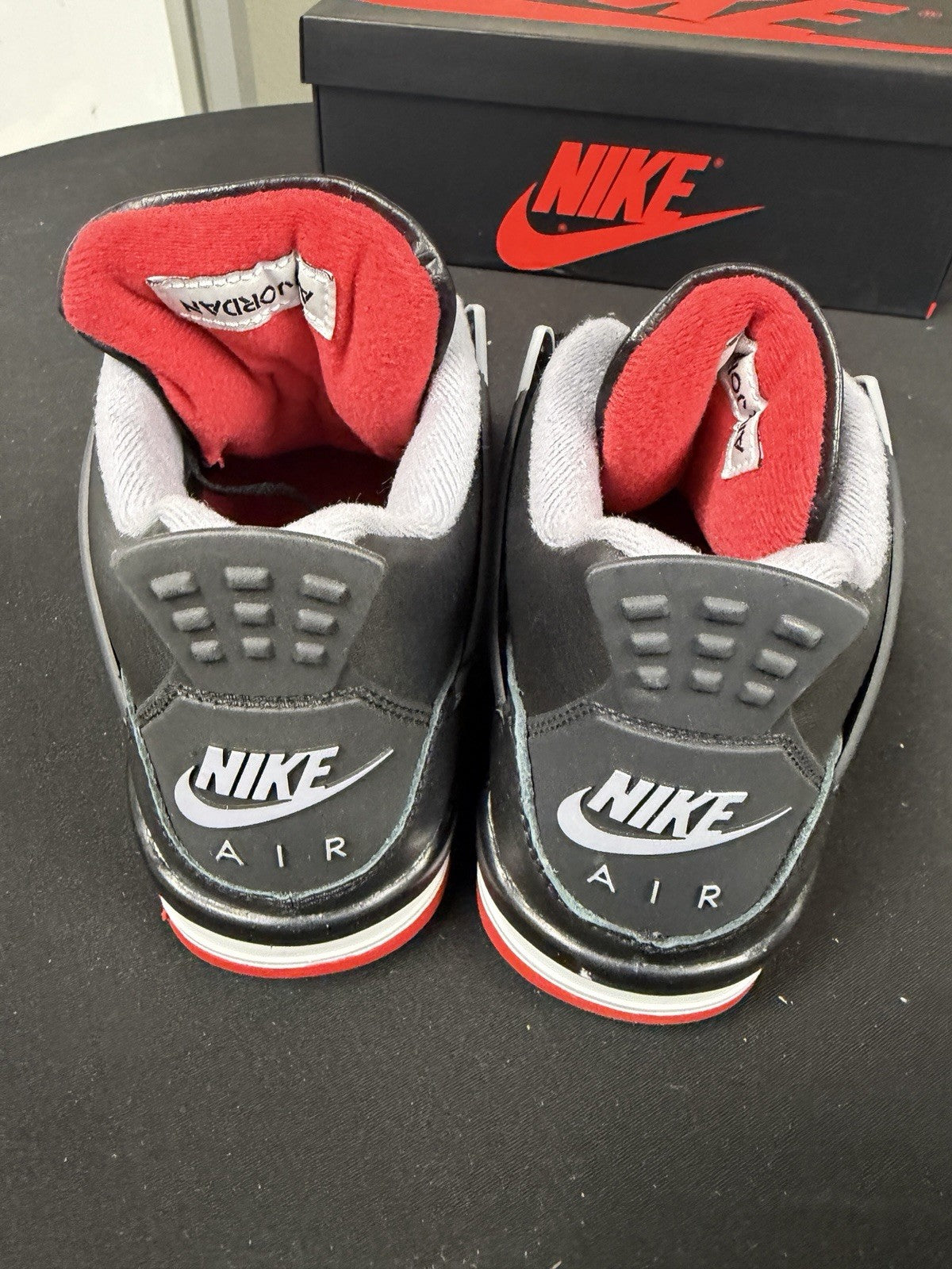AIR JORDAN 4 Bred reimagined 2024 (GS) size 5