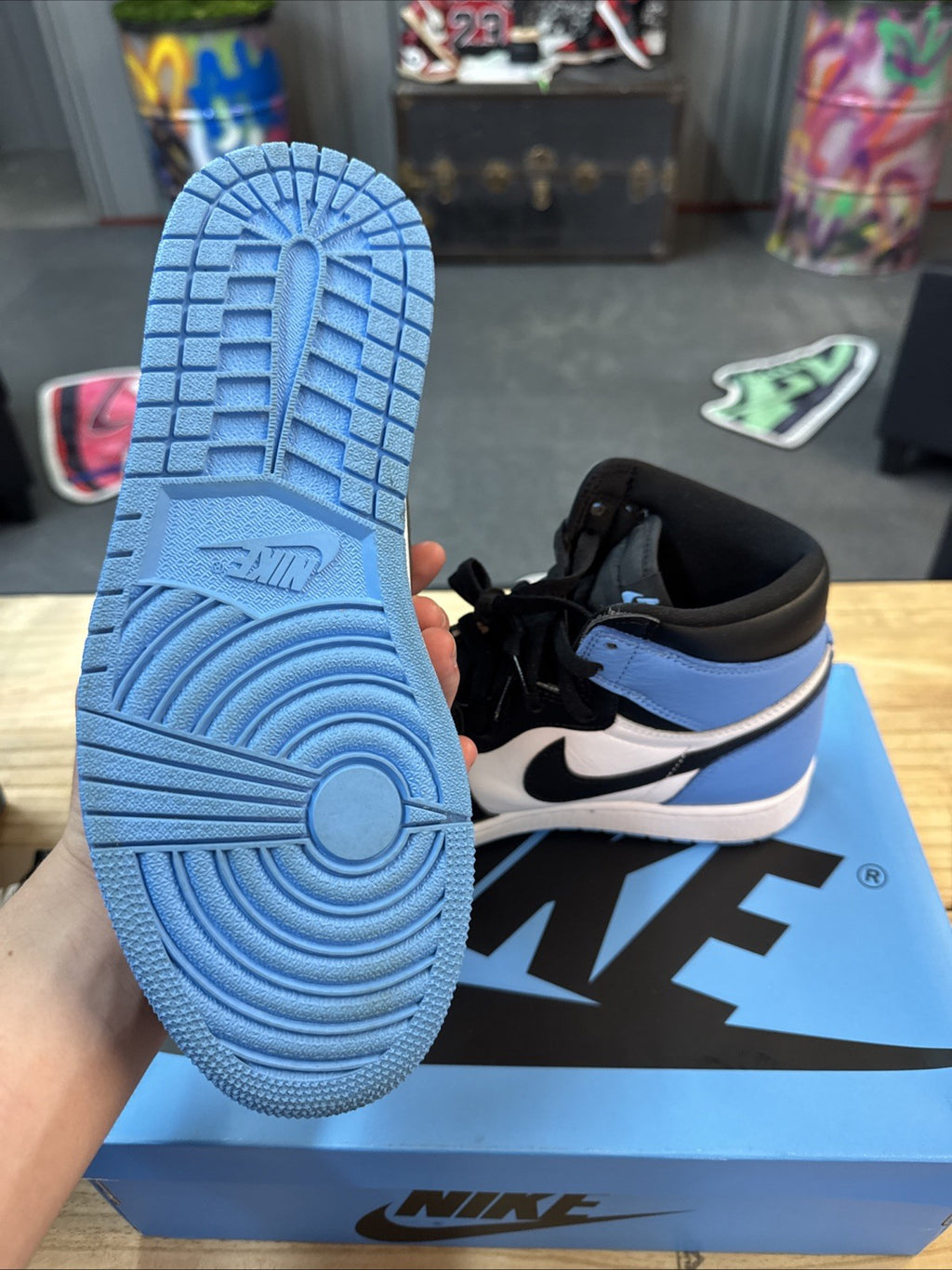 Size 8.5 - Jordan 1 Retro OG High UNC Toe