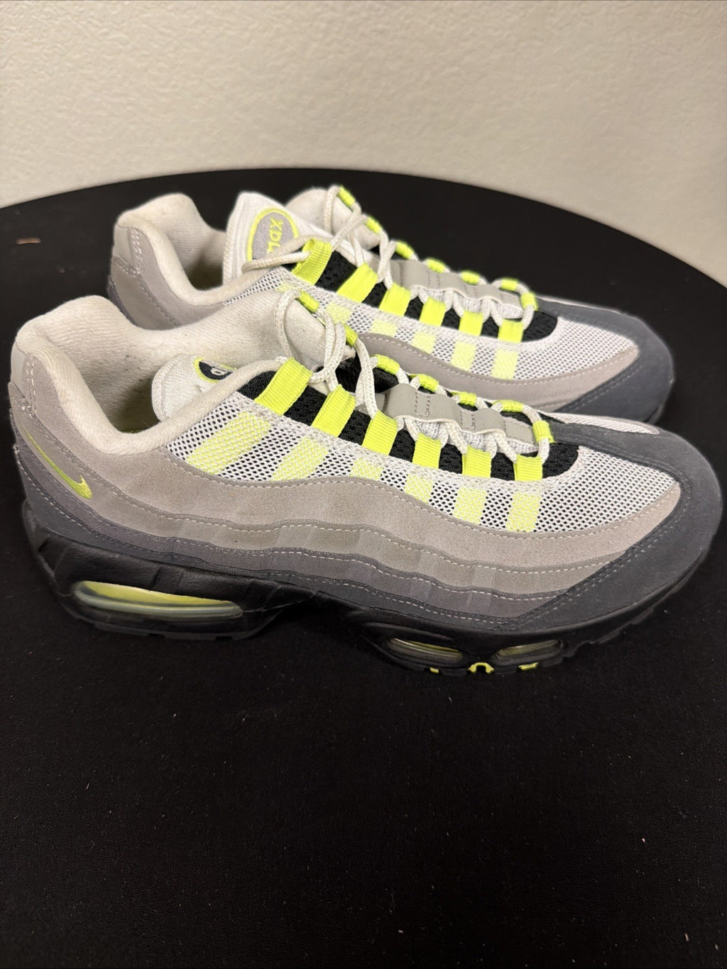 Nike Air Max 95 OG Neon 2015 Men's Size 9 Black/Grey/Green 554970-071