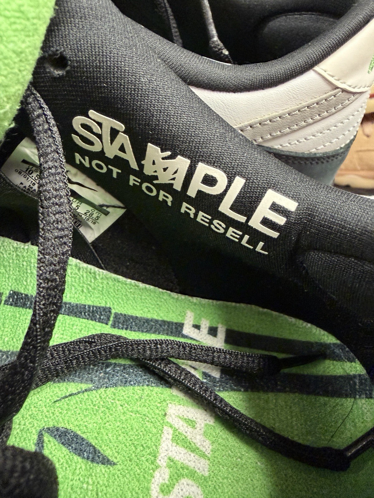 Jeff Staple x Nike SB Dunk Low Pro Panda Pigeon 2019 - Size 11