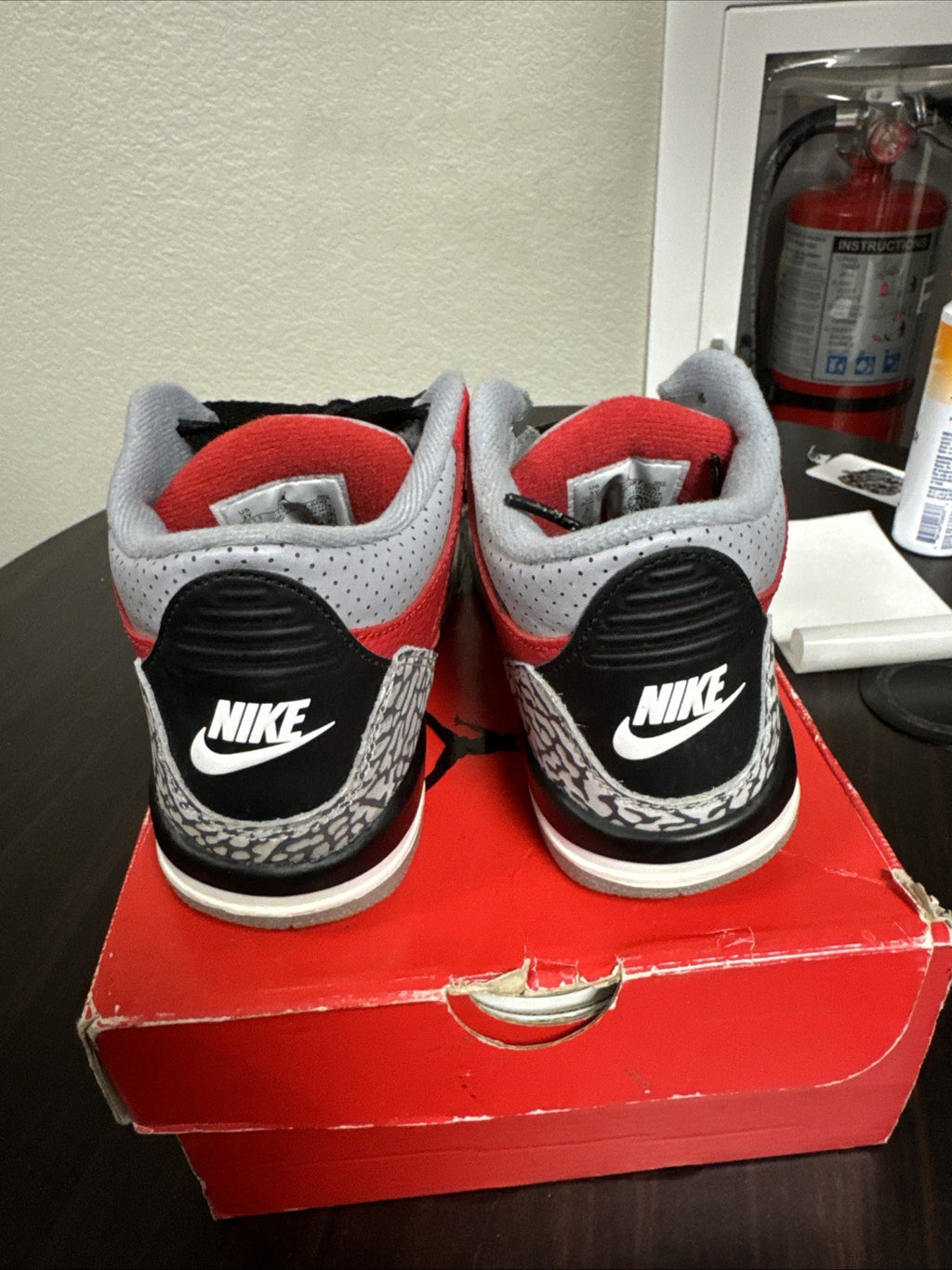 Nike Air Jordan 3 Retro SE (PS) Fire Red Cement Grey CQ0487-600 Size 3Y