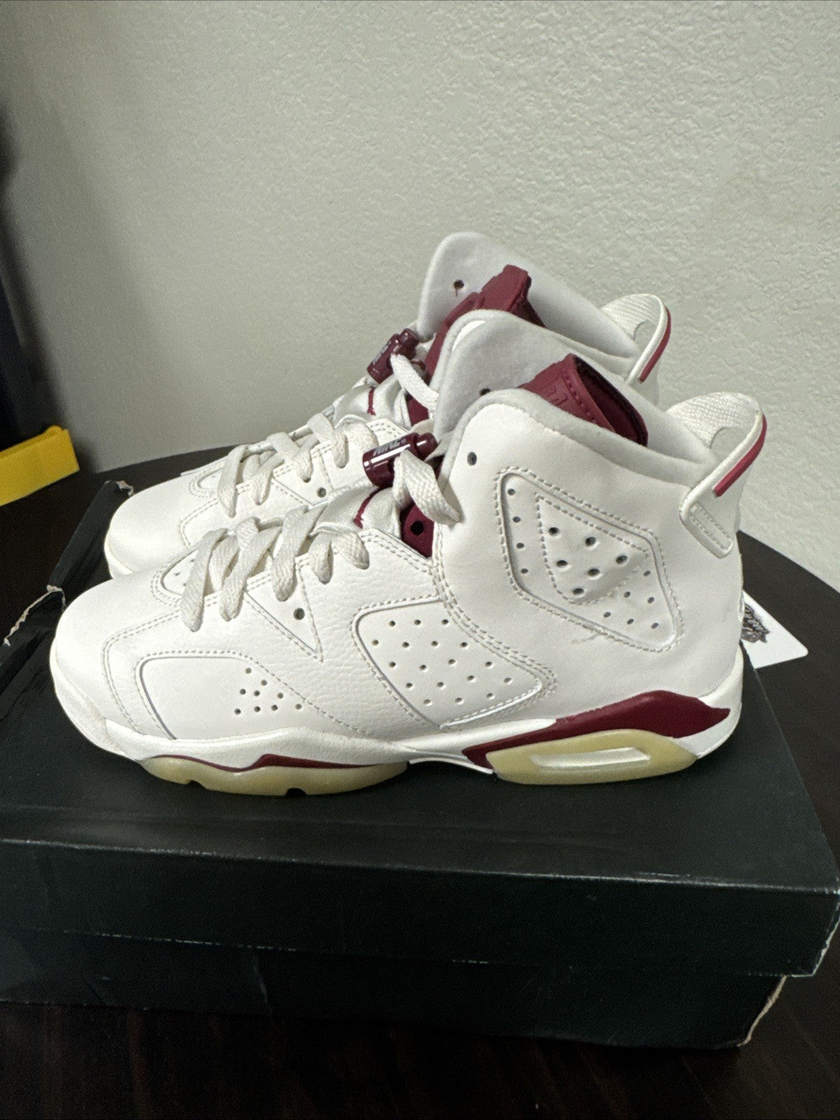 Size 5Y - NIKE AIR JORDAN 6 RETRO OG BG "2015" MAROON