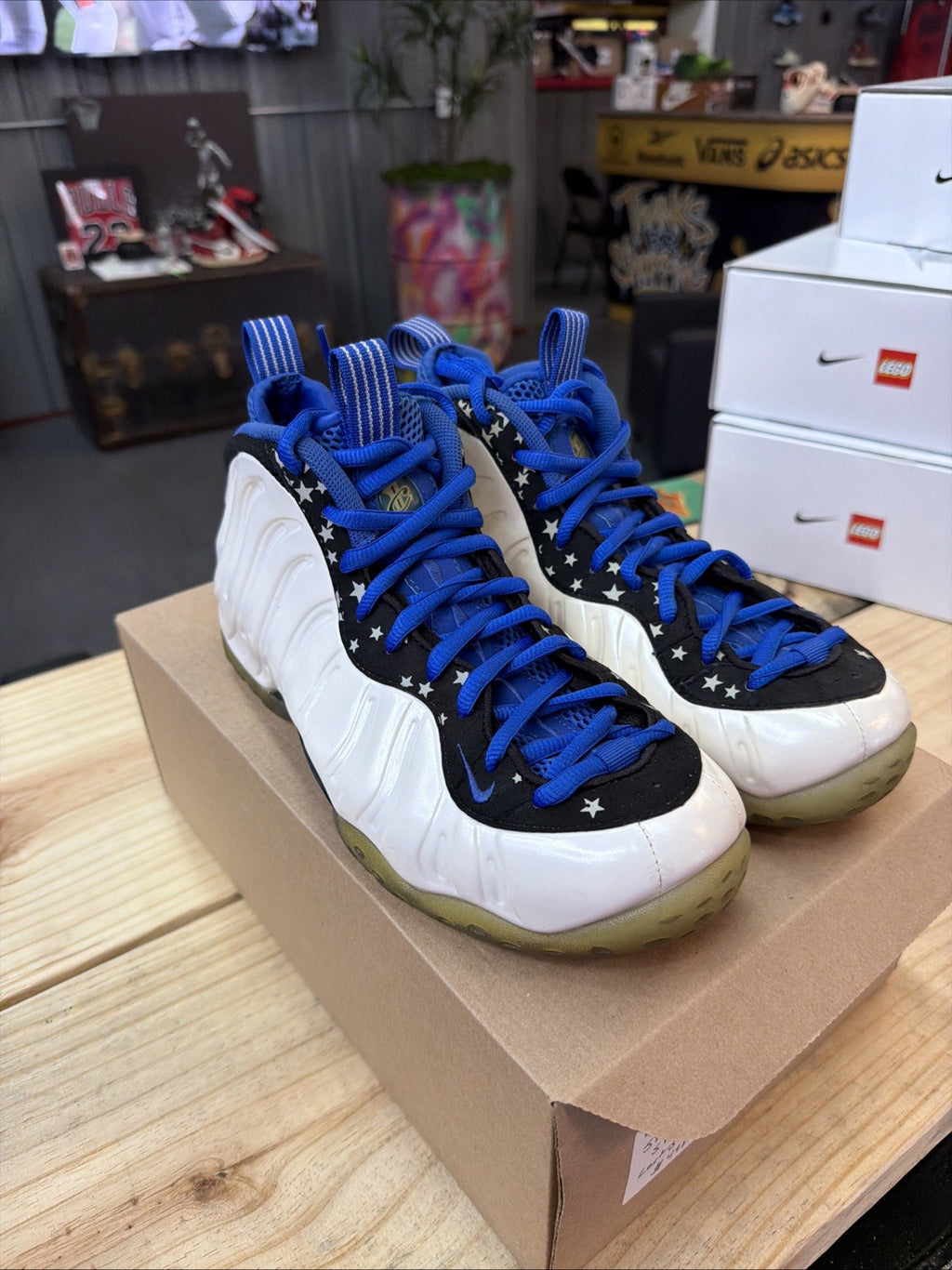 Nike Air Foamposite One Shooting Stars Size 9.5 2013