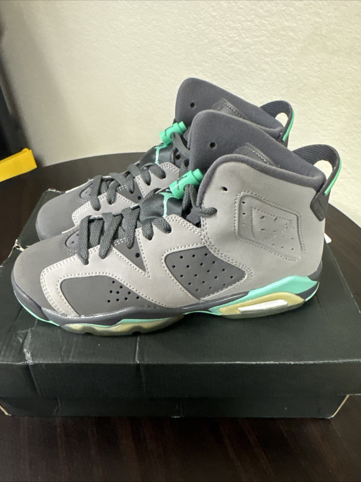 Size 5Y - Jordan 6 Retro GS Green Glow