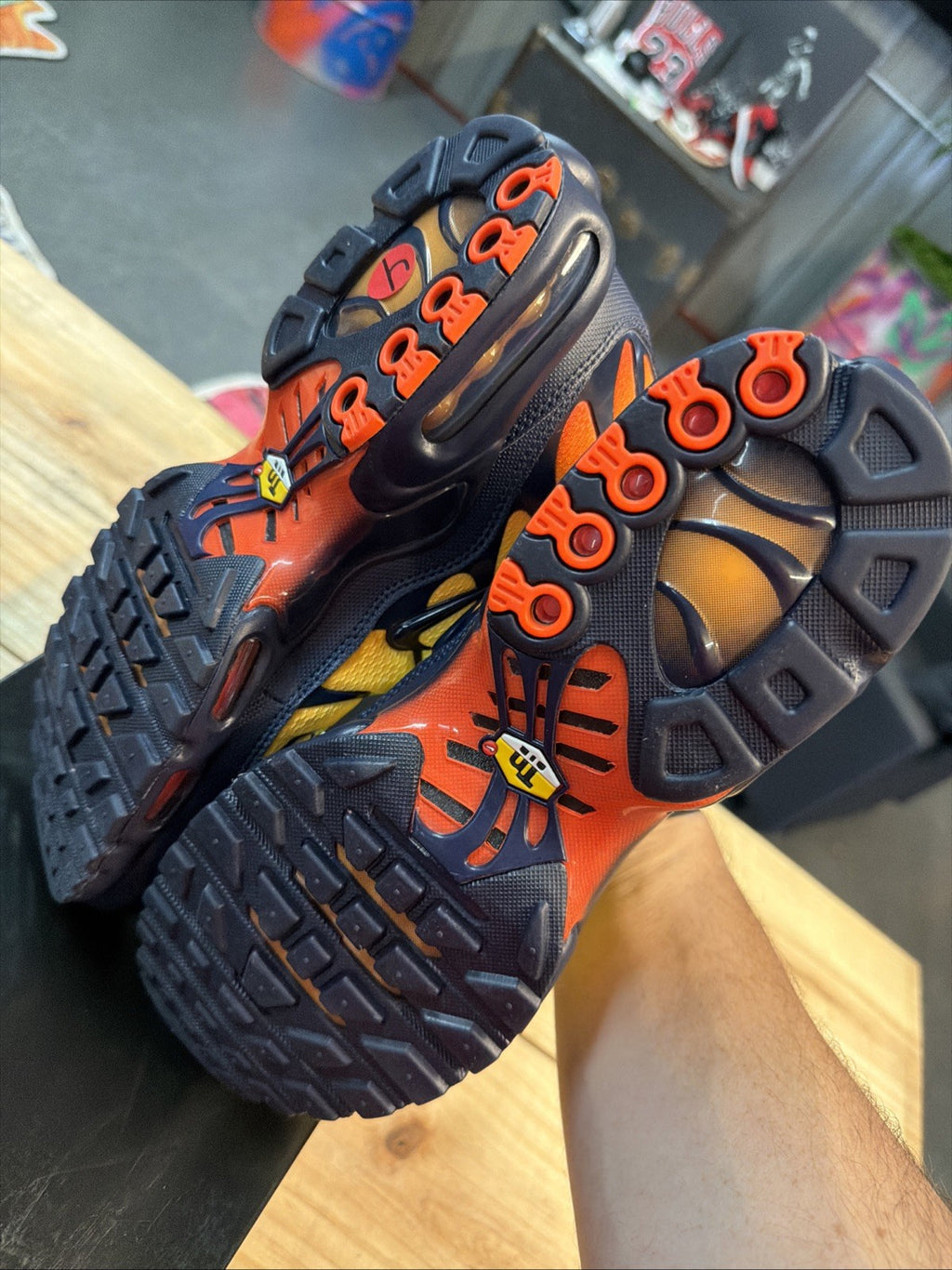 Nike Air Max Plus TN Men's Running Shoes Black Volt Orange Sneakers