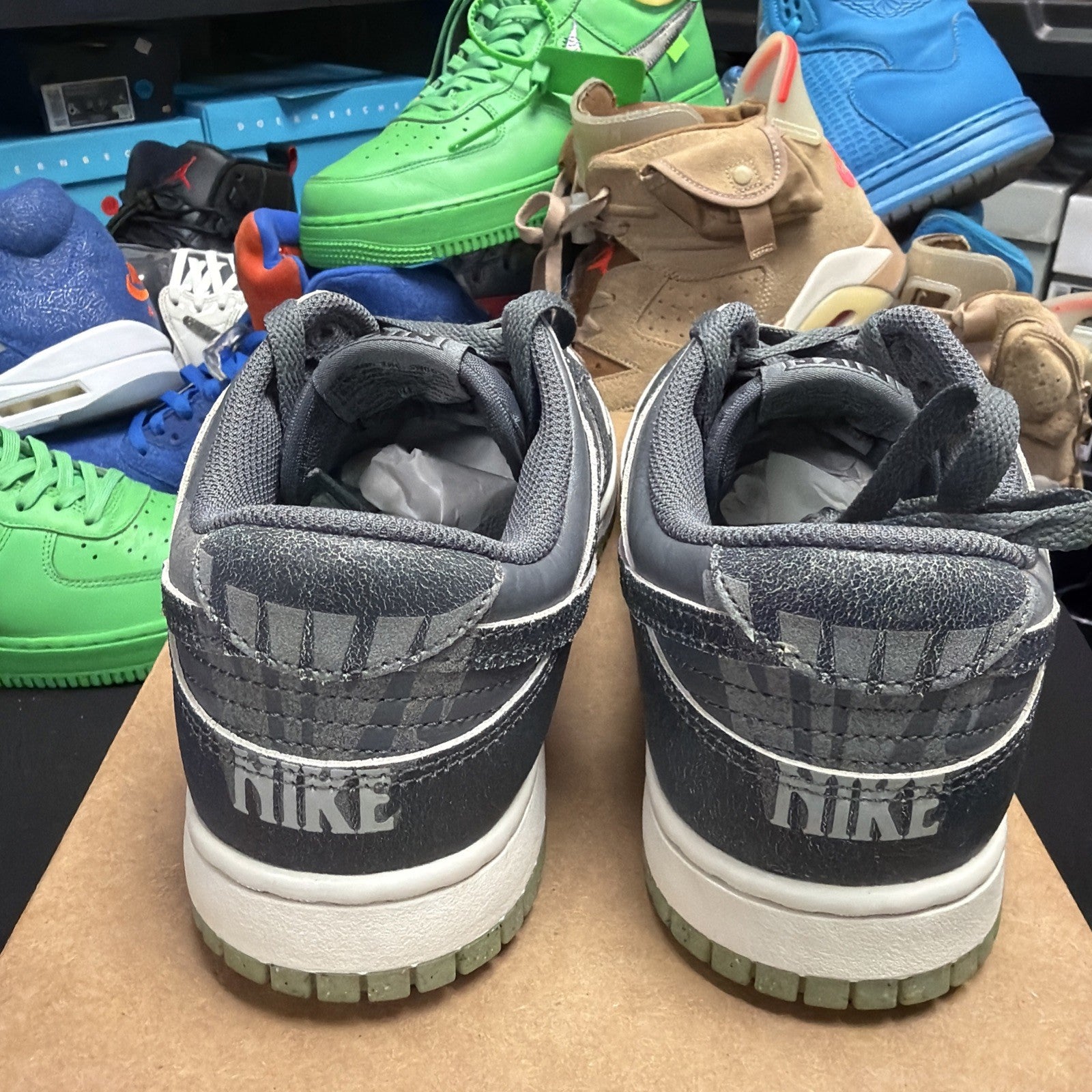 Nike Dunk Low Retro PRM (275)