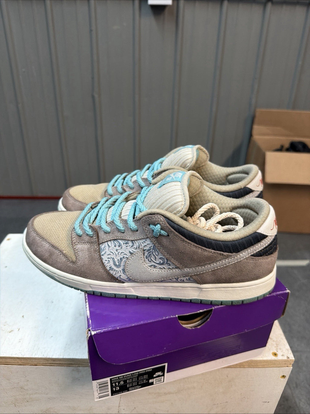 Nike SB Dunk Low Big Money Savings Skateboarding Shoes - Men's Size 11.5