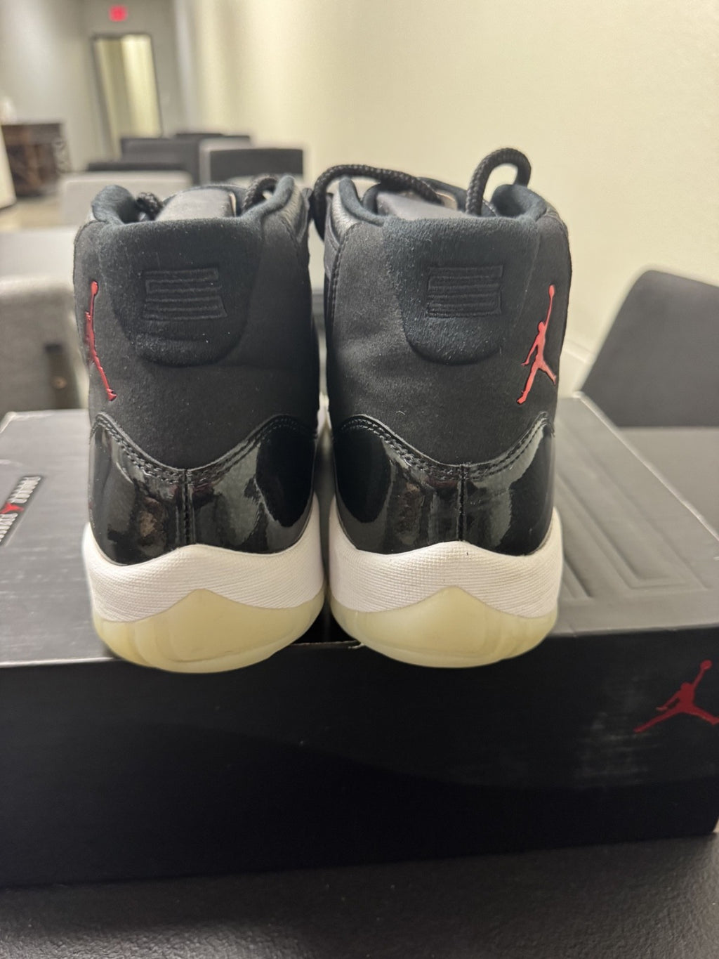 Men’s Jordan 11 Retro 72-10 (size 12)