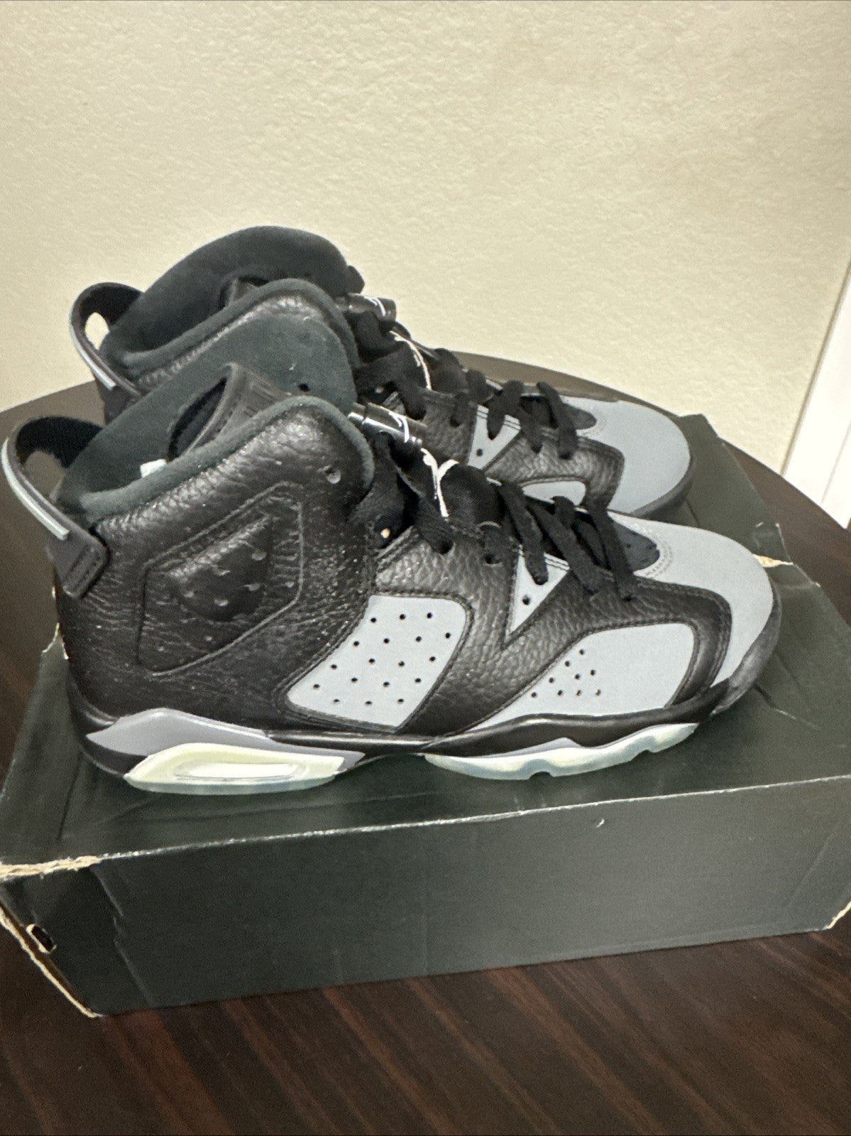 Size 5Y - Air Jordan Retro 6 Gs Black Cool Greys
