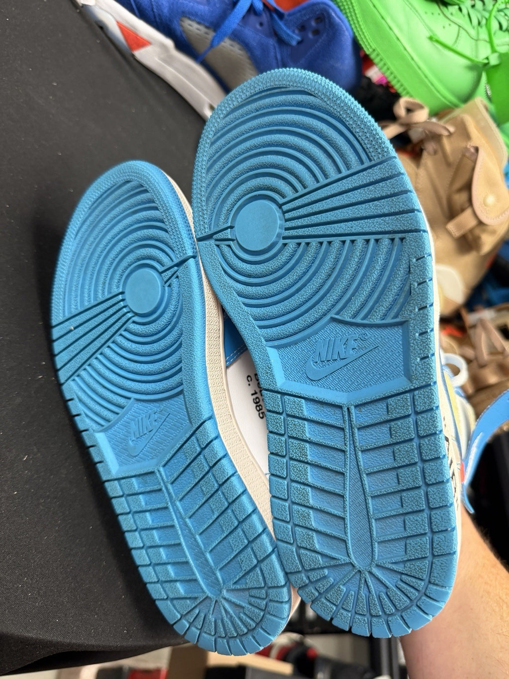 Off-White Jordan 1 UNC (Pre-owned, Size 4.5)