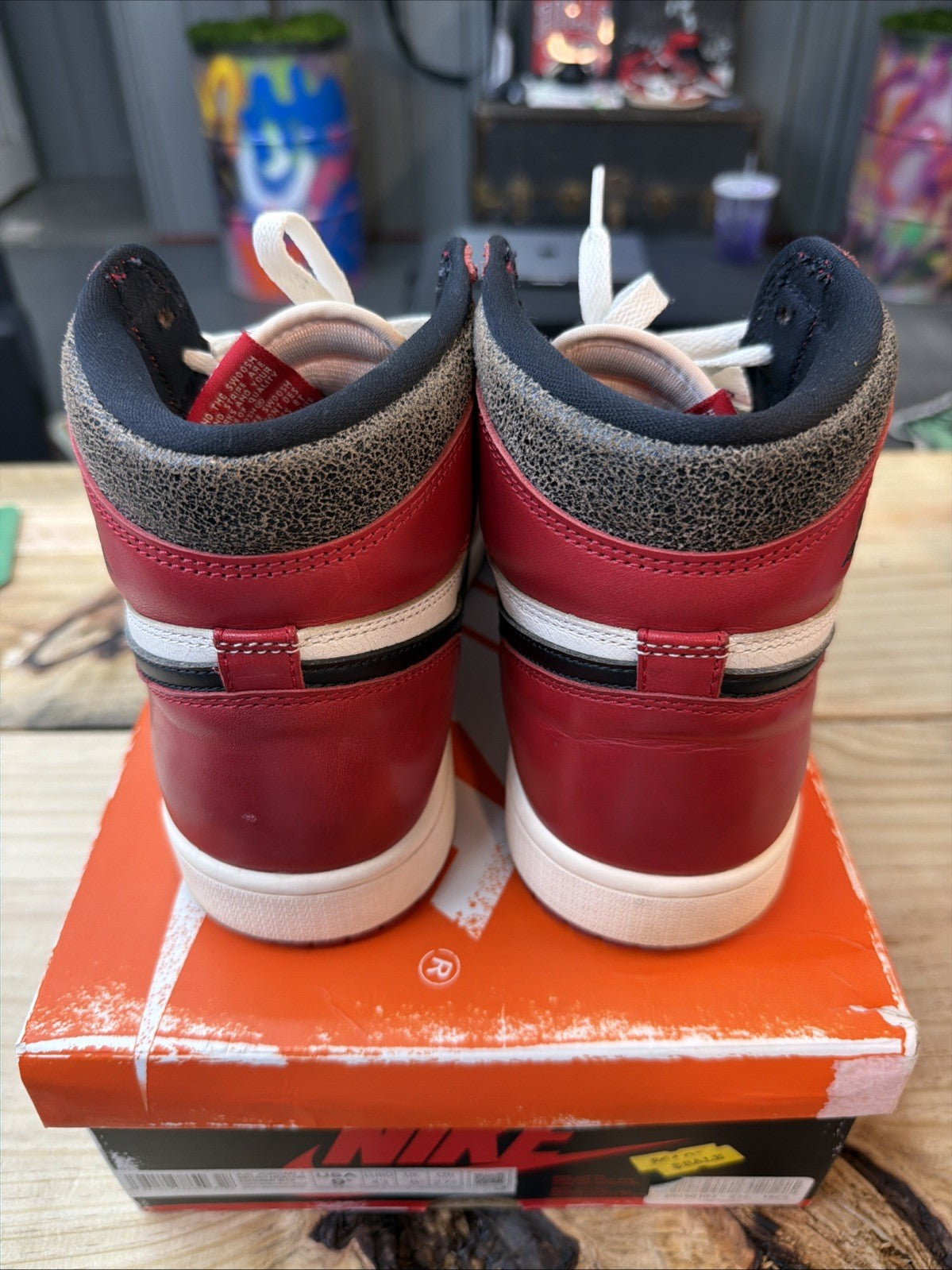Size 9.5 - Jordan 1 Retro High OG Chicago Lost & Found 2022 w/ Box