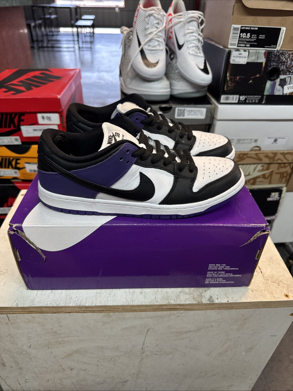Size 9.5 - NIKE SB DUNK LOW PRO COURT PURPLE BLACK WHITE