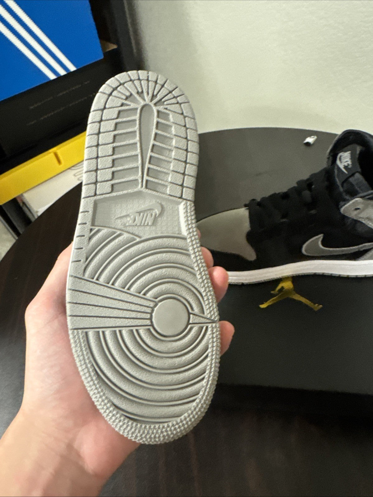 Size 10c - Jordan 1 Retro High OG (PS) Satin Shadow Size 13c Black/Grey