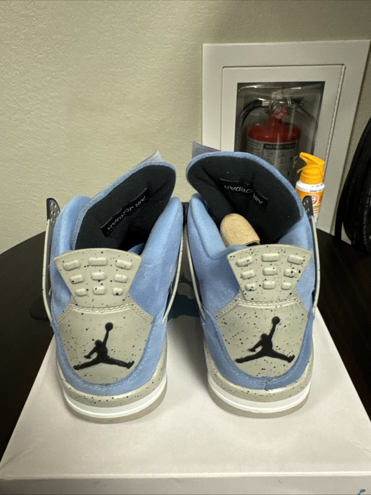 Jordan Air Jordan 4 Retro university blue men’s size 9￼
