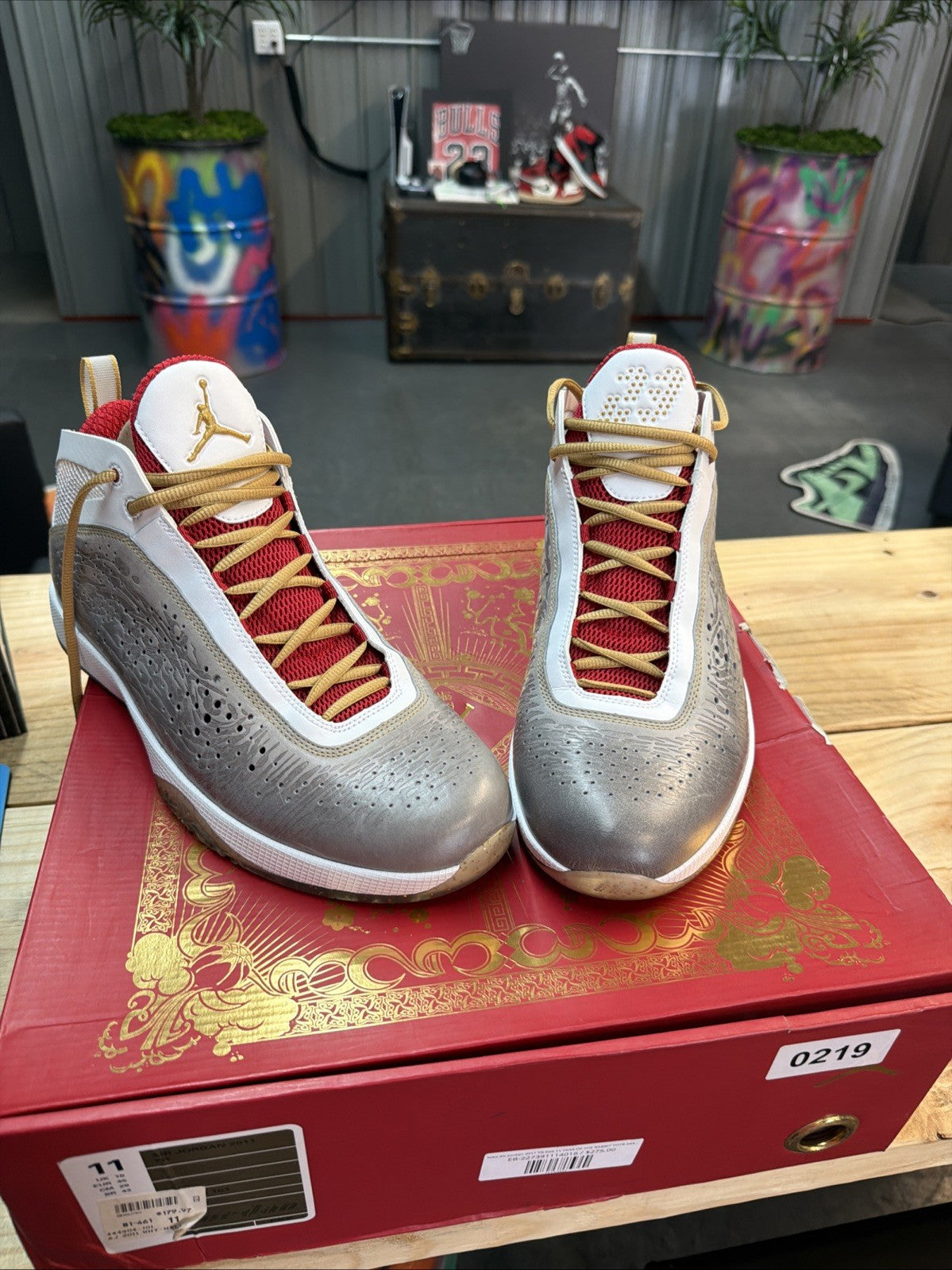 Nike Air Jordan 2011 YR Size 11 YEAR OF THE RABBIT YOTR 444904-101 B