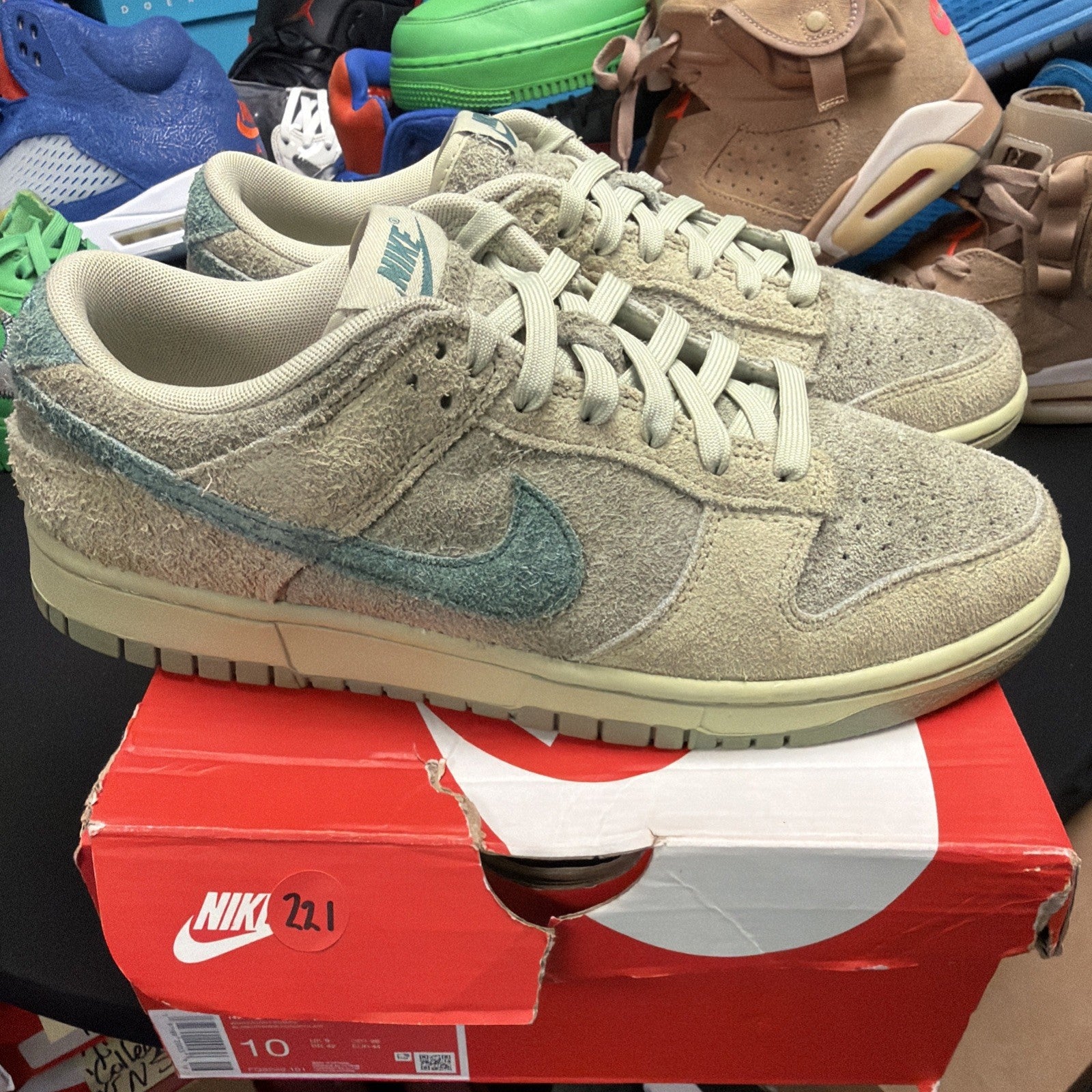 Nike Dunk Low Olive Aura and Oil Green (221)