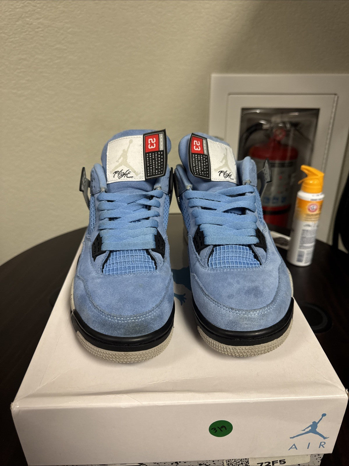 Jordan Air Jordan 4 Retro university blue men’s size 9￼