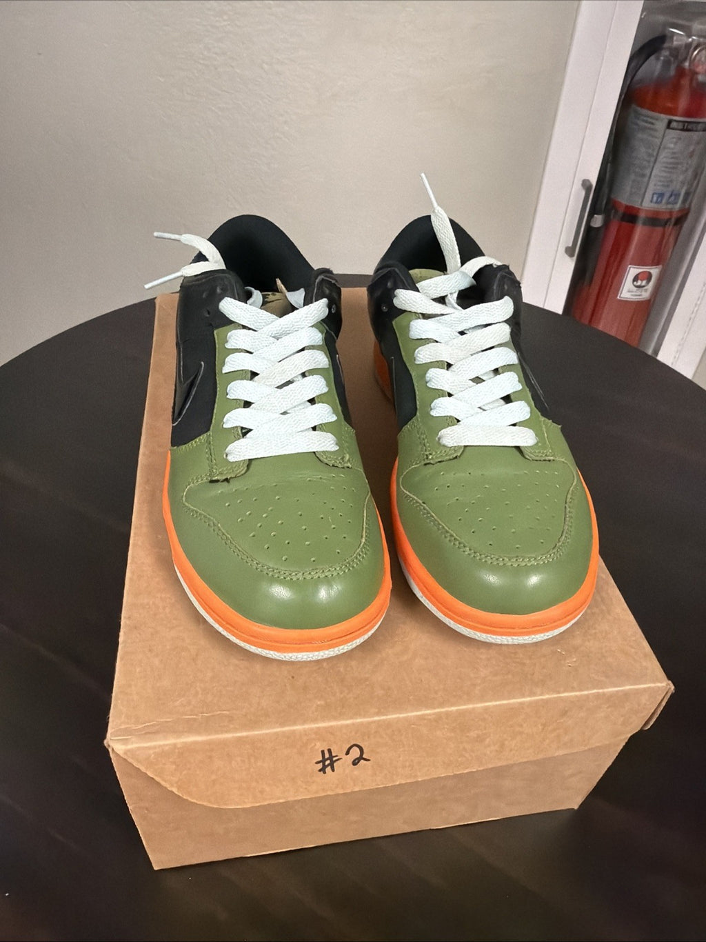 Nike Dunk Low Size Women’s Size 8 Mandarin Orange Black Green 317813-301