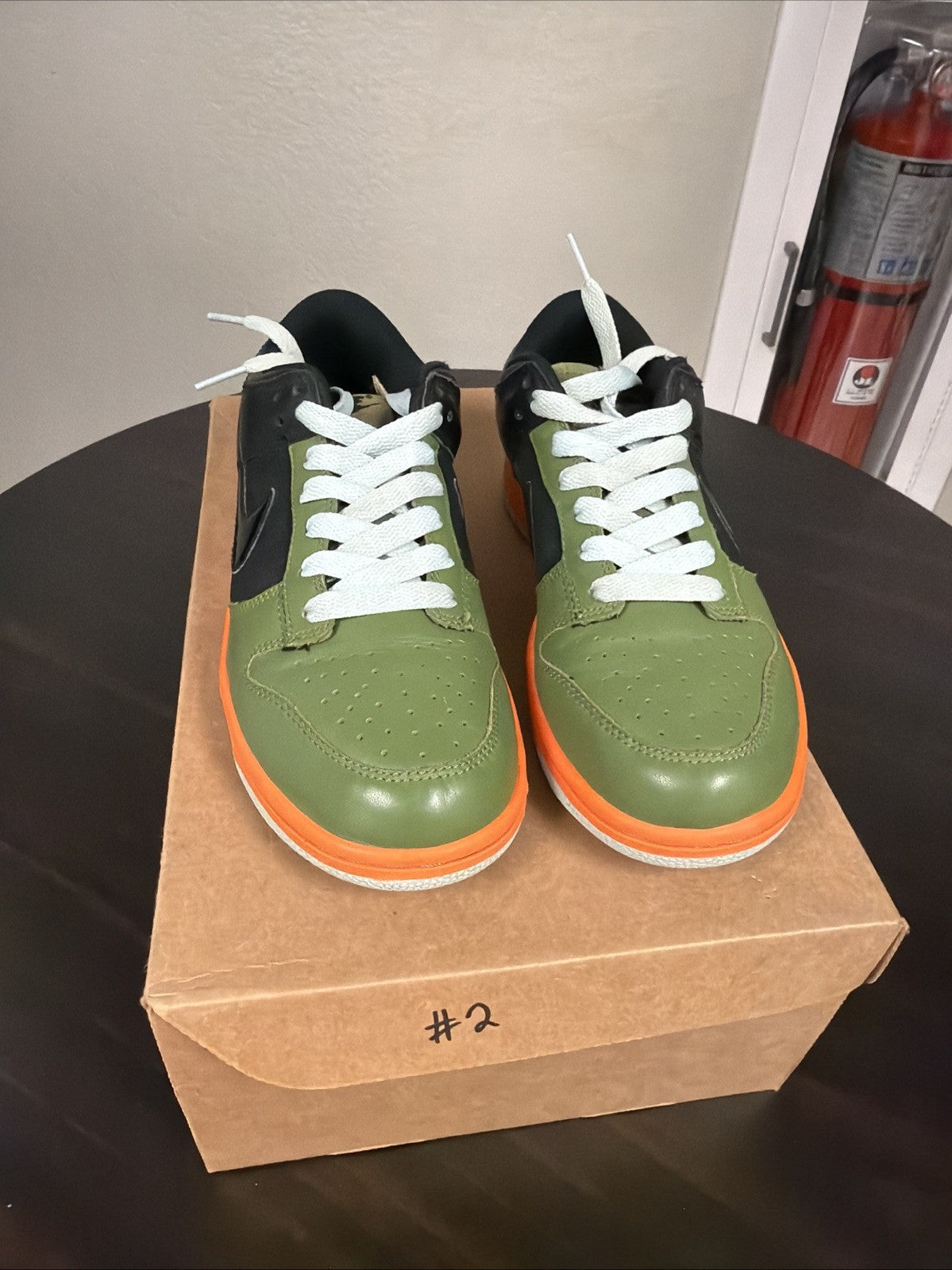 Nike Dunk Low Size Women’s Size 8 Mandarin Orange Black Green 317813-301