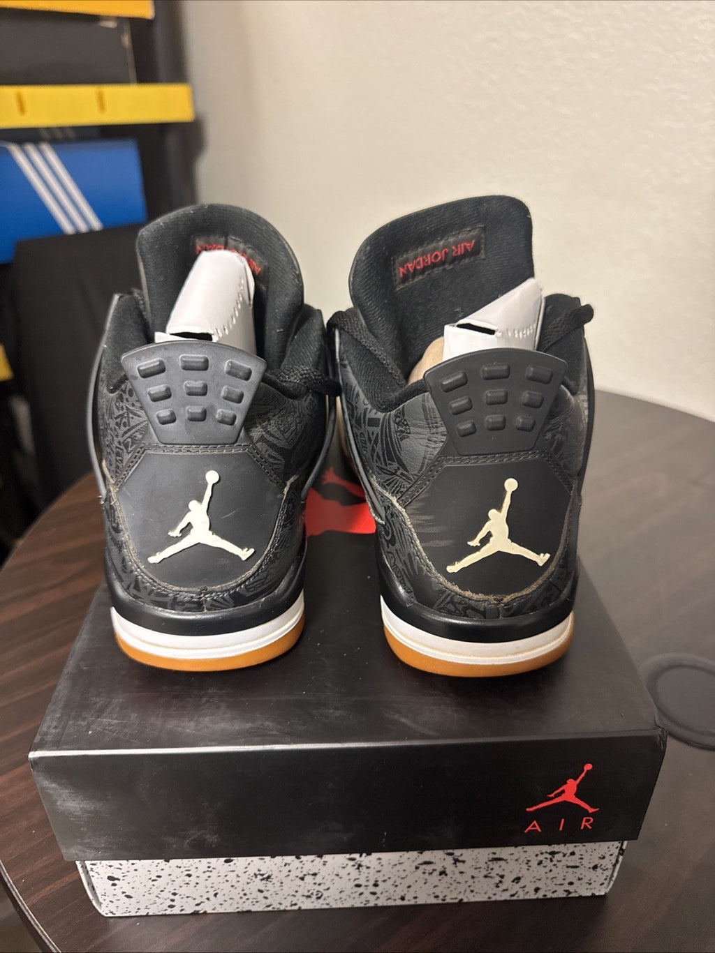2019 Air Jordan 4 Retro Black Laser Gum CI1184-001 Men's Size 10.5 - Worn Once