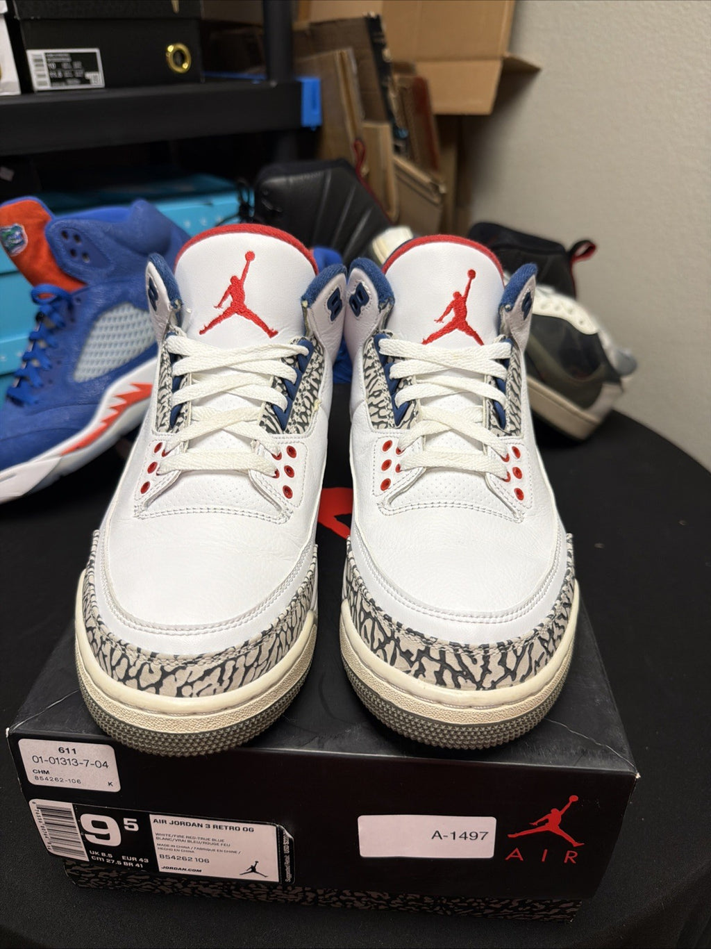 Size 9.5 - Jordan 3 Retro OG Mid True Blue