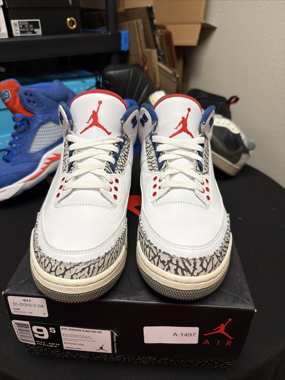 Size 9.5 - Jordan 3 Retro OG Mid True Blue
