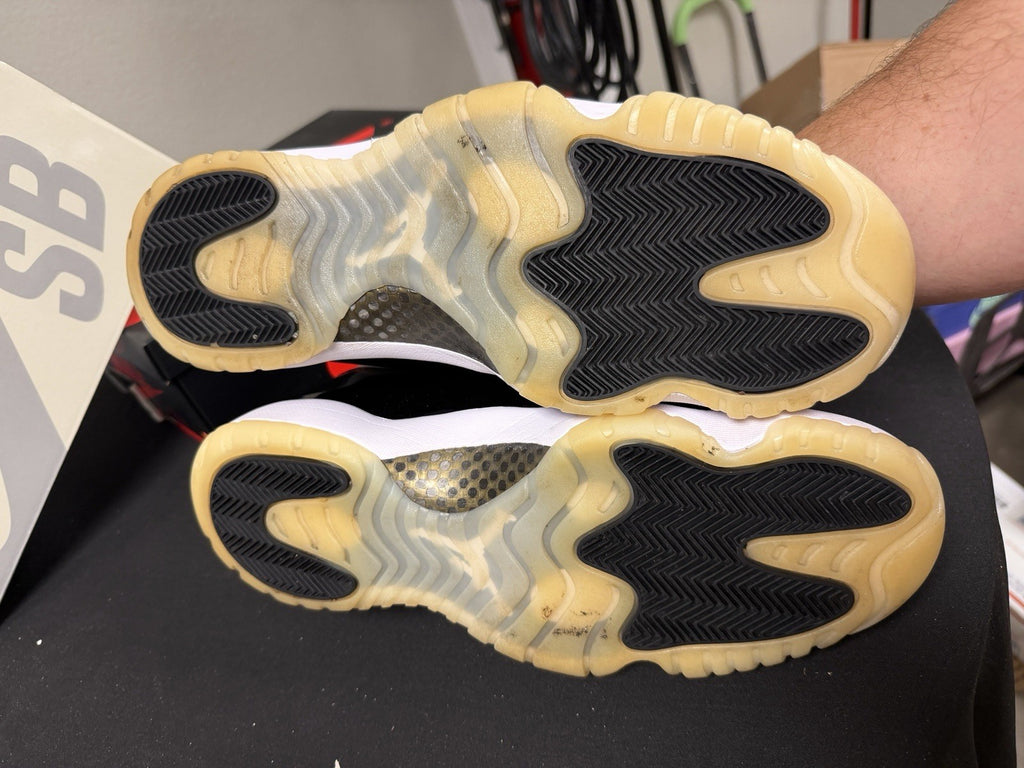 Size 13 - Jordan 11 Retro Mid Gratitude / Defining Moments