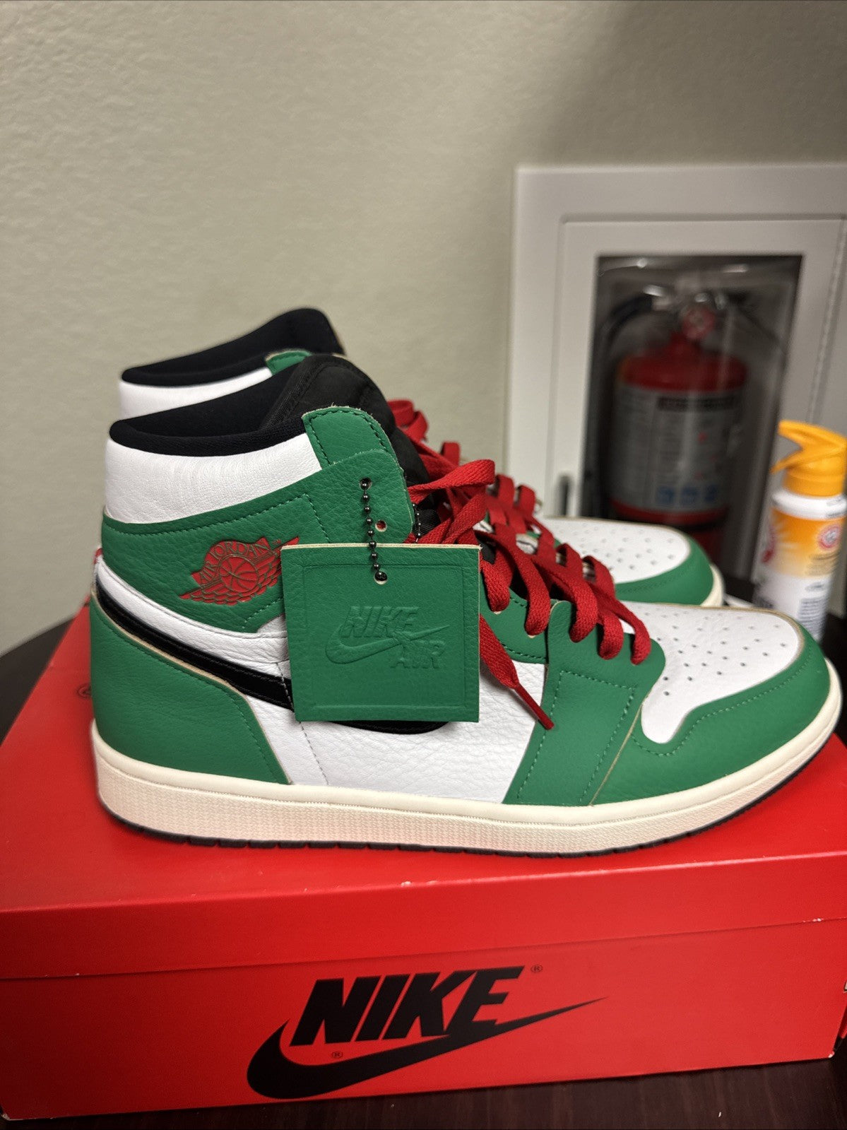 Womens Size 11.5 - Air Jordan 1 Retro High OG 'Lucky Green Sneakers  | Worn Once