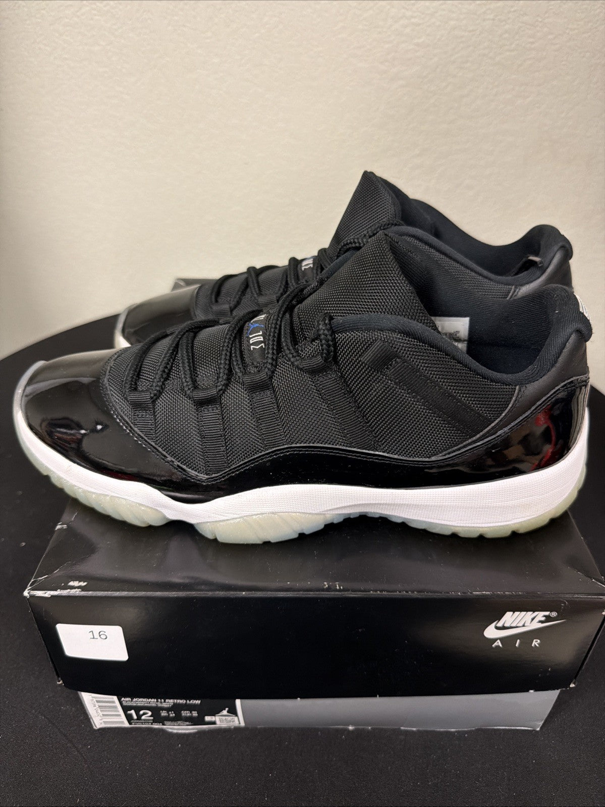 Air Jordan 11 Retro Low "SPACE JAM" 2024 - Size 12 - fv5104 004 (13649-26)