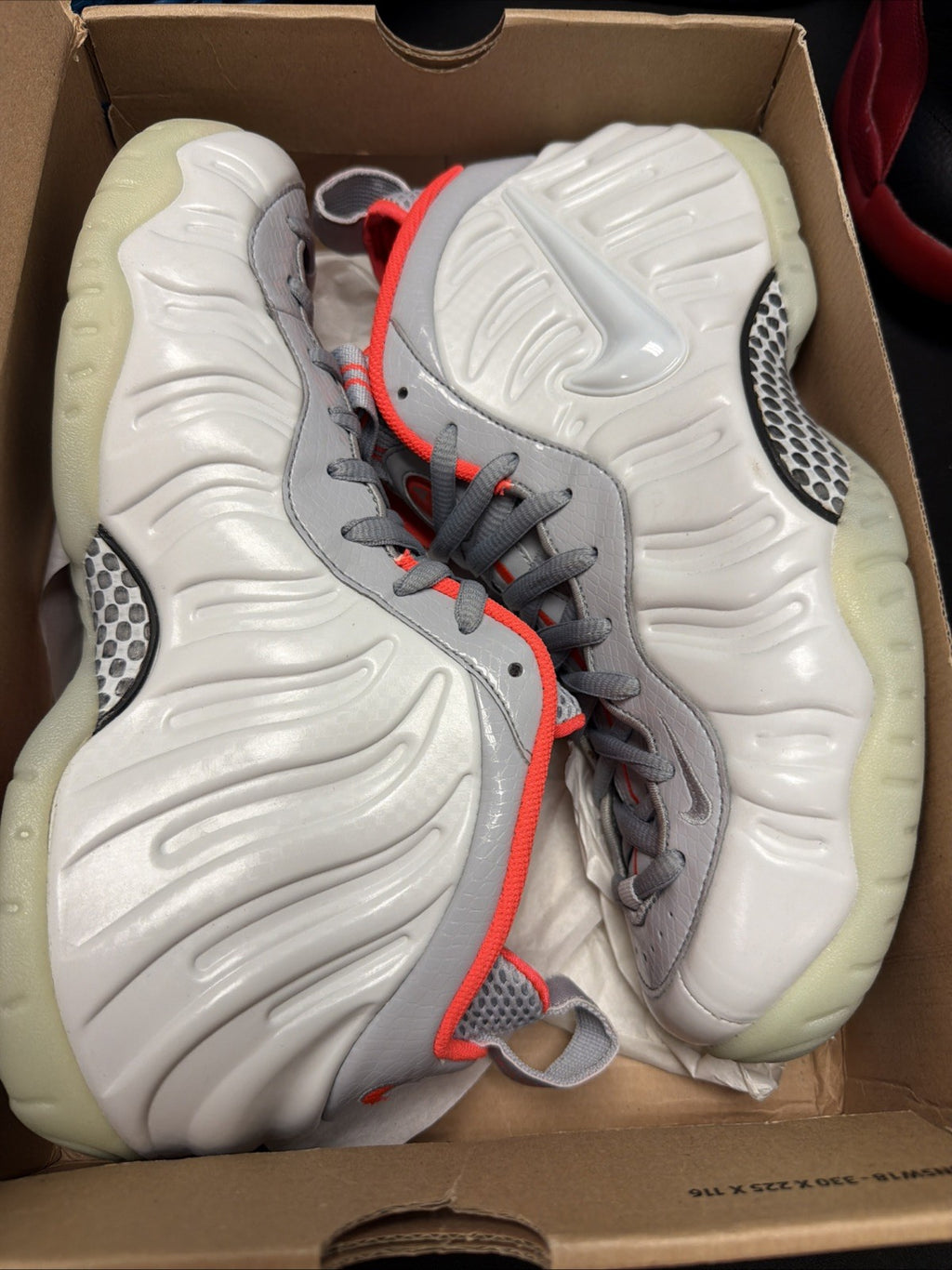 Nike Air Foamposite Pro Pure Platinum 2016 GLOW IN DARK  US. size 10