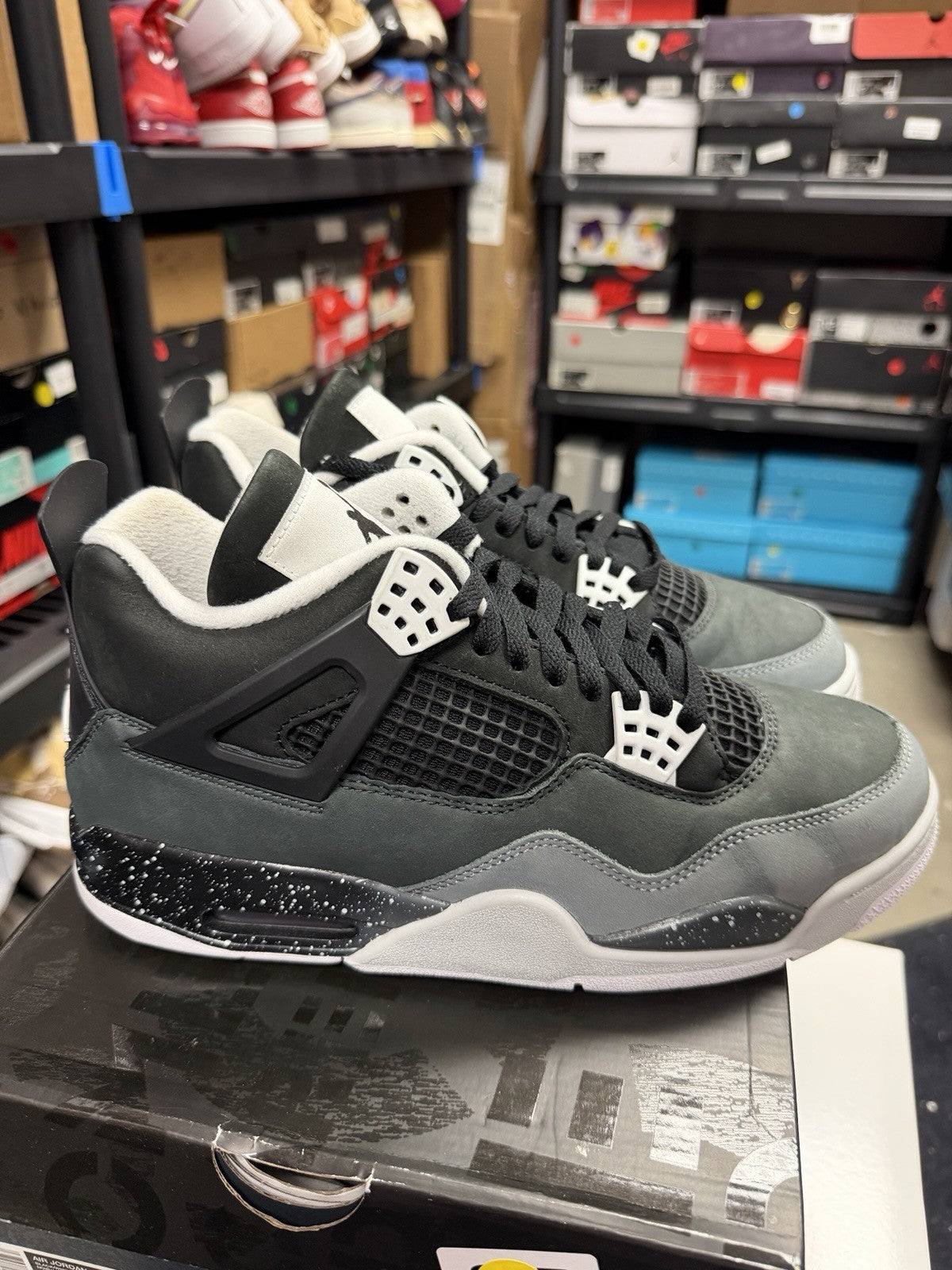 Nike Air Jordan 4 Retro 2024 Fear (SIZE 9) (VNDS)