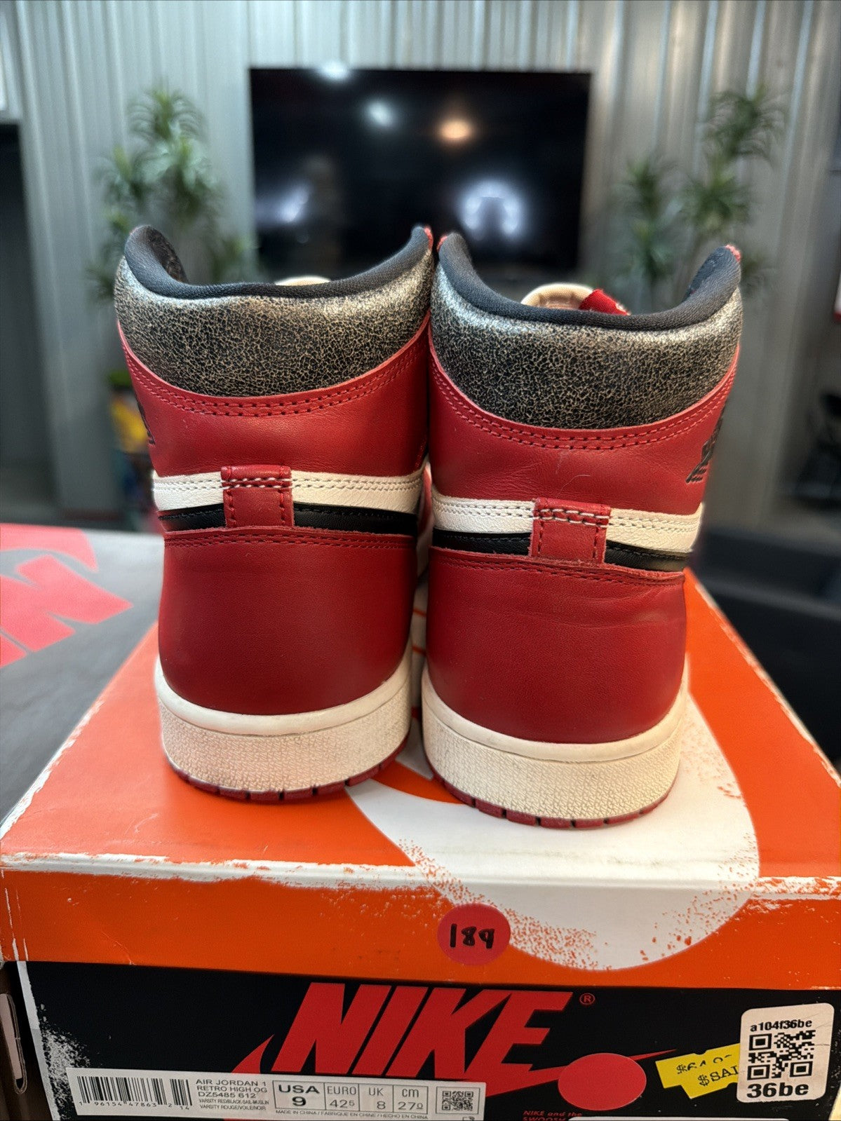 Air Jordan 1 Retro High OG "LOST AND FOUND" 2022 - Size 9