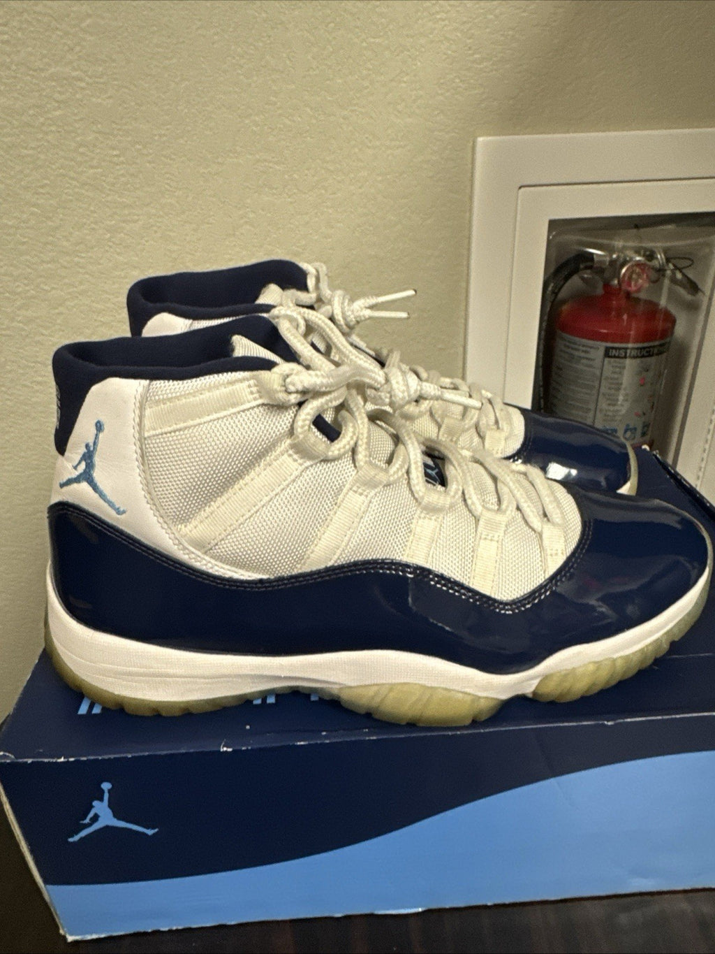 Jordan Air Jordan 11 Retro Win Like '82 New Size 11.5 